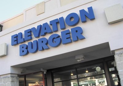 Elevation Burger aims high … and sometimes delivers