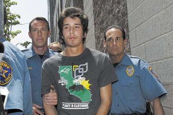 Hitchhiker pleads not guilty in lawyer’s murder