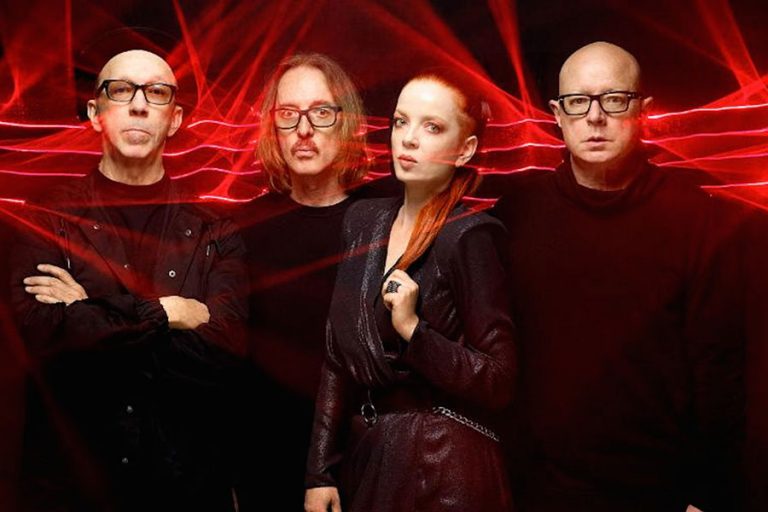 Garbage revisits classic album