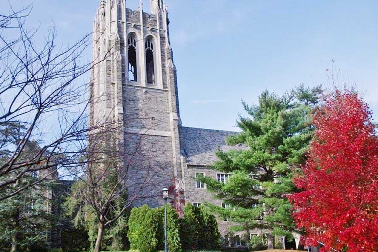 Lesbian sues St. Joseph’s University