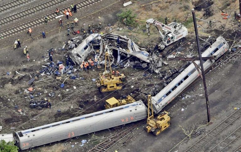 Court clears the way for criminal trial in Amtrak crash