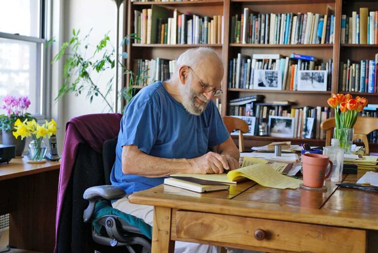 New documentary focuses on late gay neurologist Oliver Sacks