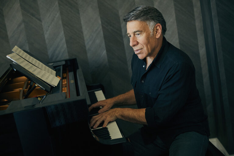 Stephen Schwartz plays piano